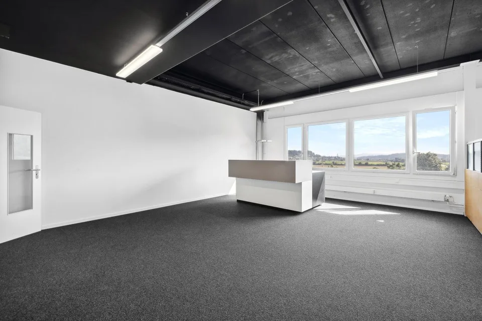 Espace de bureau attrayant dans un emplacement central à Oberentfelden