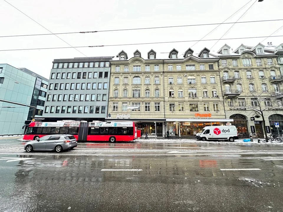 318m2 Gewerbeflächen zu vermieten