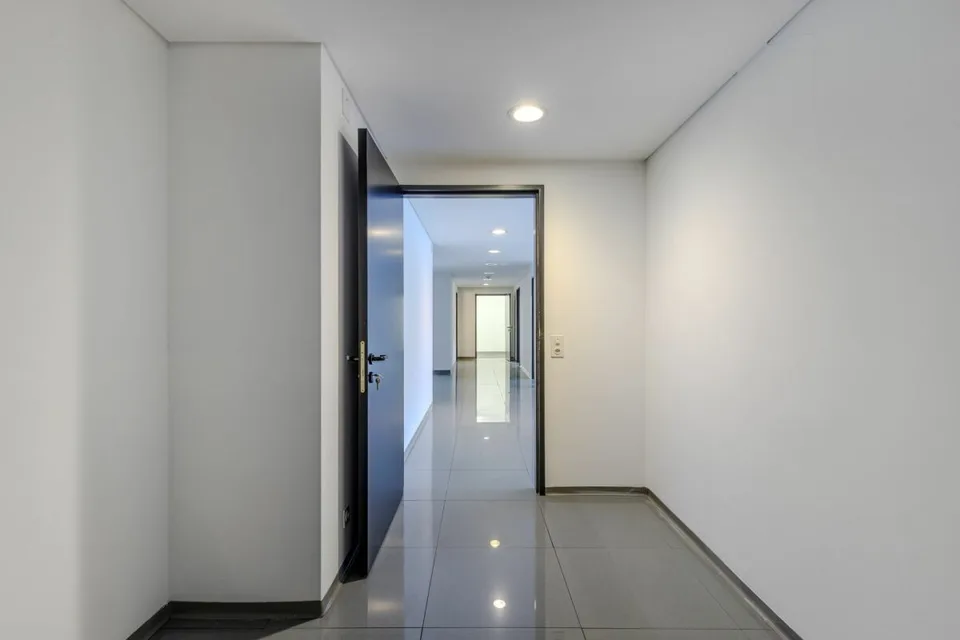 Büro im Zentrum von Chiasso gegenüber dem Bahnhof FFS – Foto 6 von 7