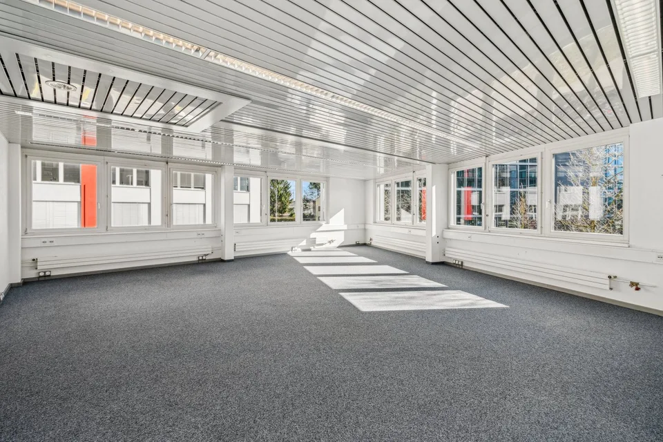 Uffici economici e flessibili in una posizione centrale alla stazione di Glattbrugg