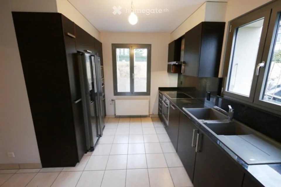 Semi-detached house with 9 rooms for rent in Pregny-Chambésy – Quiet, bright and family-friendly
