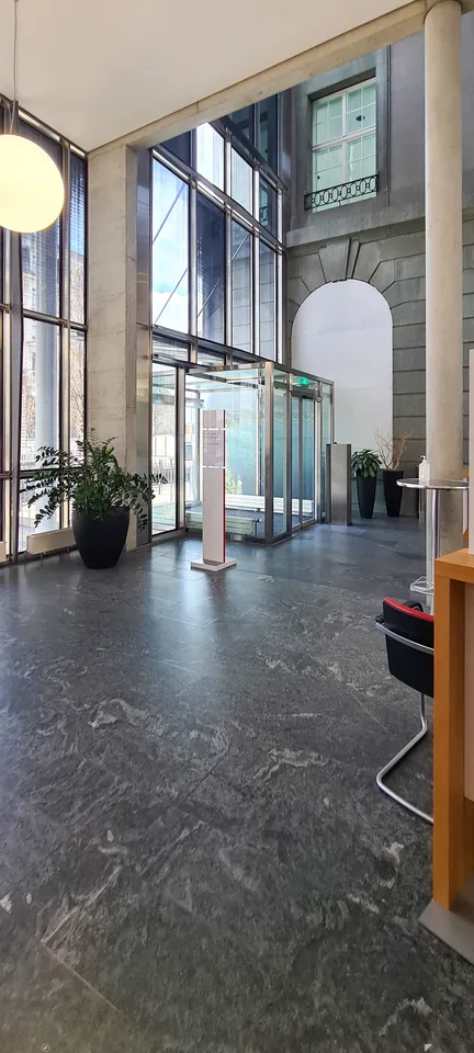 Spazi commerciali e uffici moderni in posizione centrale a Biel