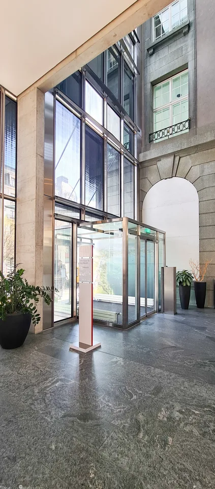 Spazi commerciali e uffici moderni in posizione centrale a Biel