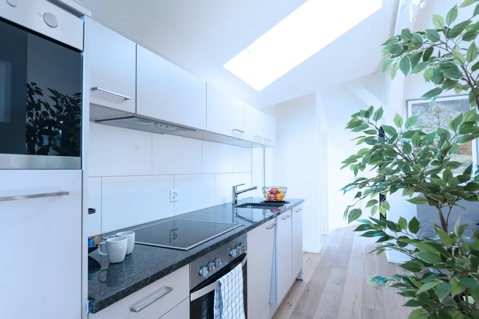 Helle 3 Zimmer Dachwohnung mit Aussicht in Zürich Wiedikon – foto 11 di 26