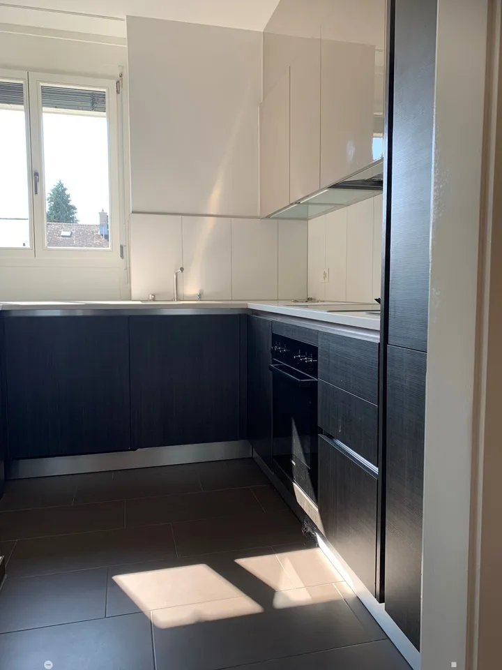 Incantevole appartamento di 4 locali in una zona tranquilla di Biel