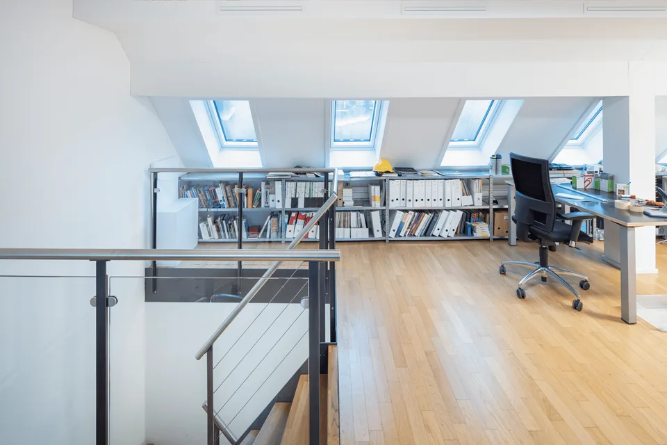Duplex Office Loft near Enge Train Station – photo 8 of 13