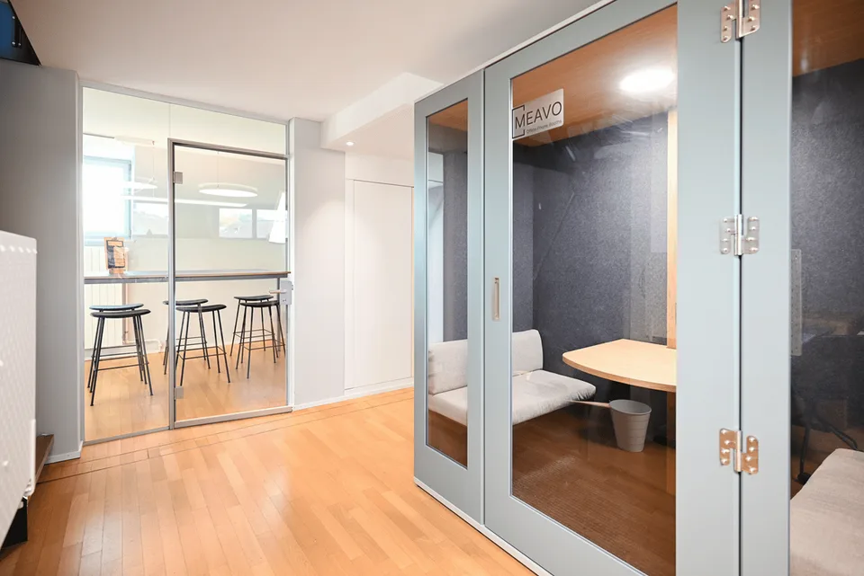 Duplex ufficio loft vicino alla stazione di Enge