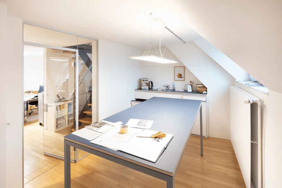 Duplex Office Loft near Enge Train Station – photo 11 of 13