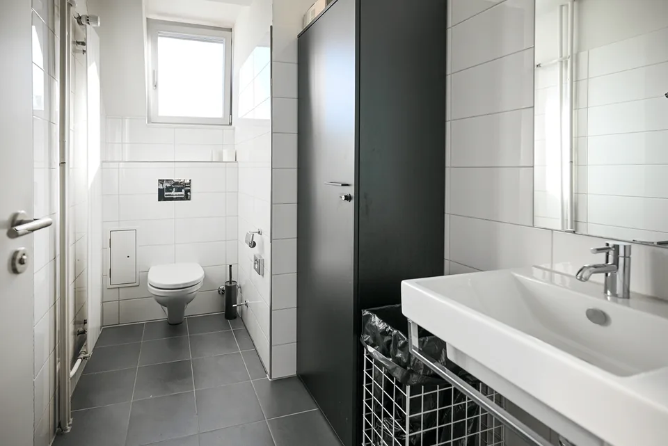 Duplex Office Loft near Enge Train Station – photo 12 of 13