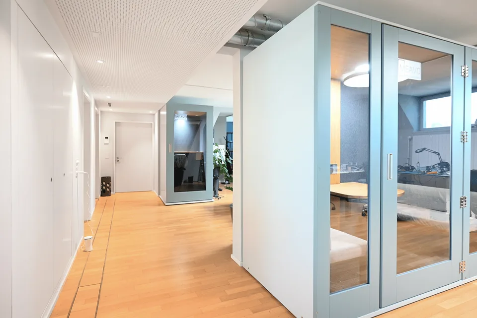 Duplex ufficio loft vicino alla stazione di Enge