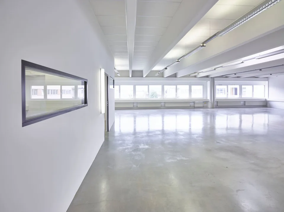 Spazio ufficio su 370m2 - completamente attrezzato e climatizzato