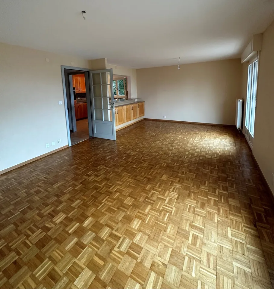 Habitat de 4.5 pièces au rez-de-chaussée