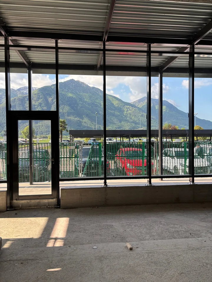 Riazzino-Locarno_Negozio 88 mq