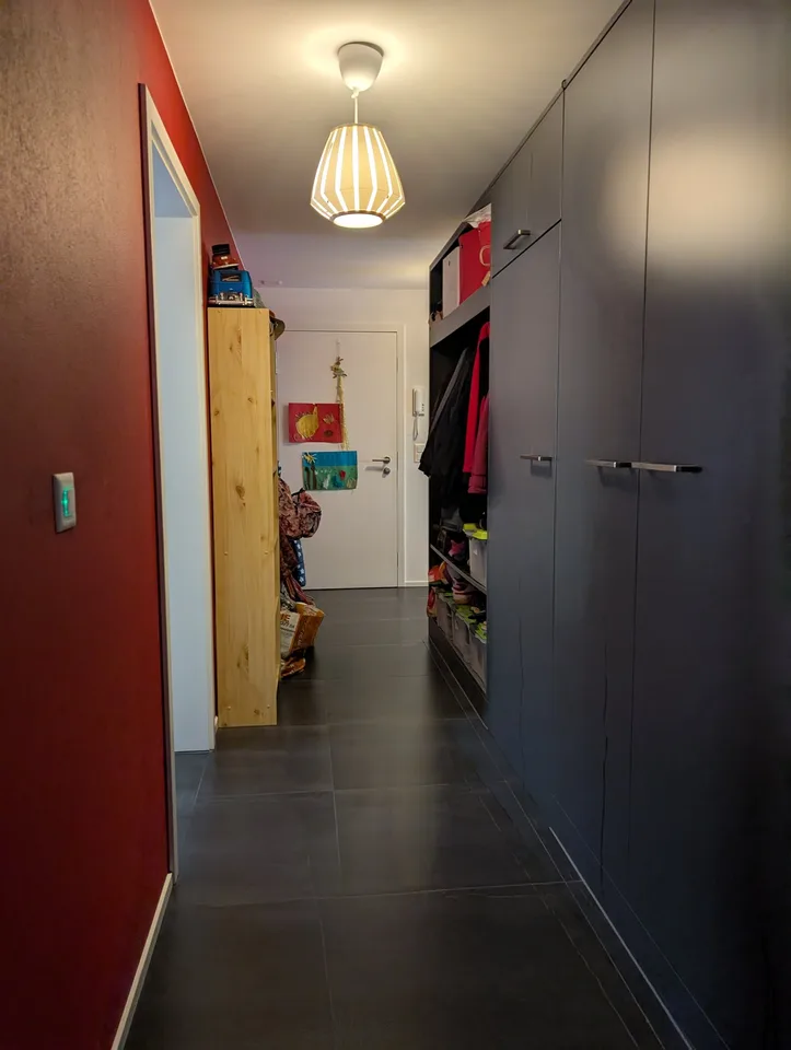 Appartamento moderno 3.5 locali con balcone a Erlach
