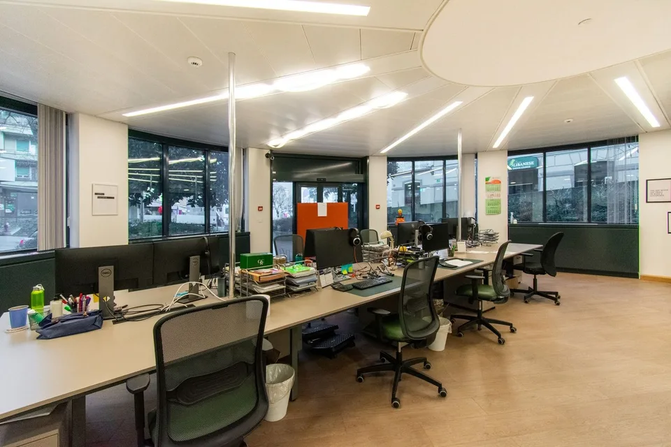 Bureau moderne dans un emplacement stratégique à Lugano