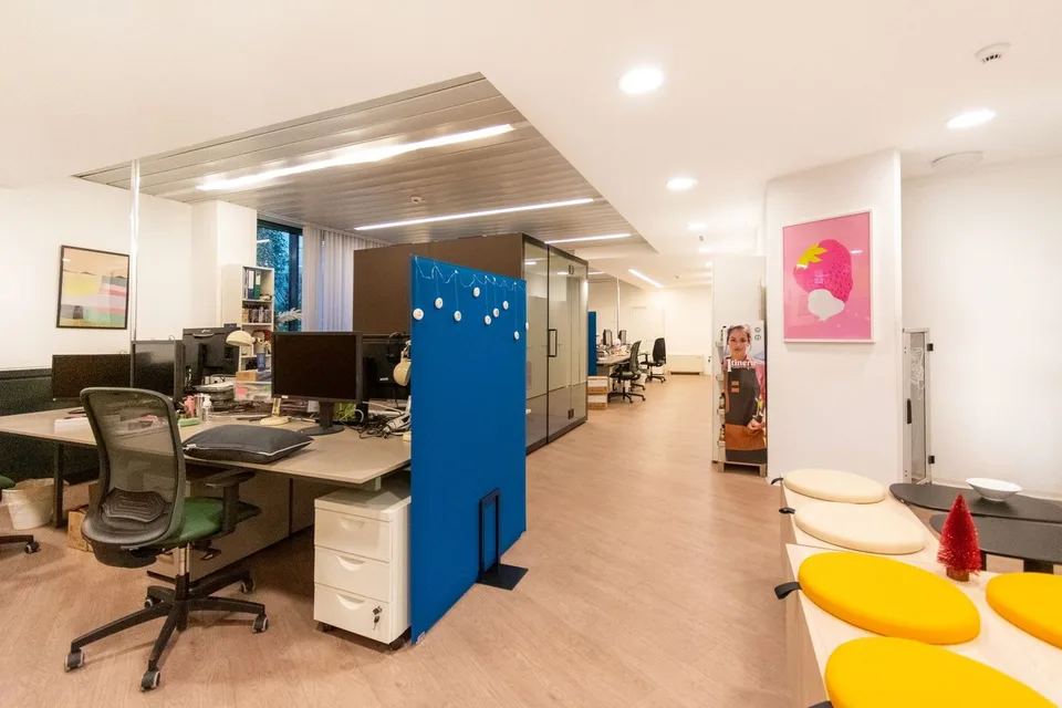 Bureau moderne dans un emplacement stratégique à Lugano