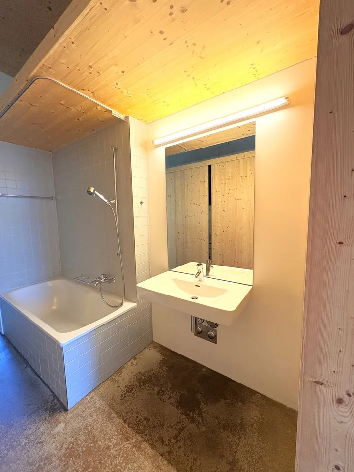 Véritable loft d'angle original (126m2) dans un emplacement surélevé près de Berne – photo 7 sur 17