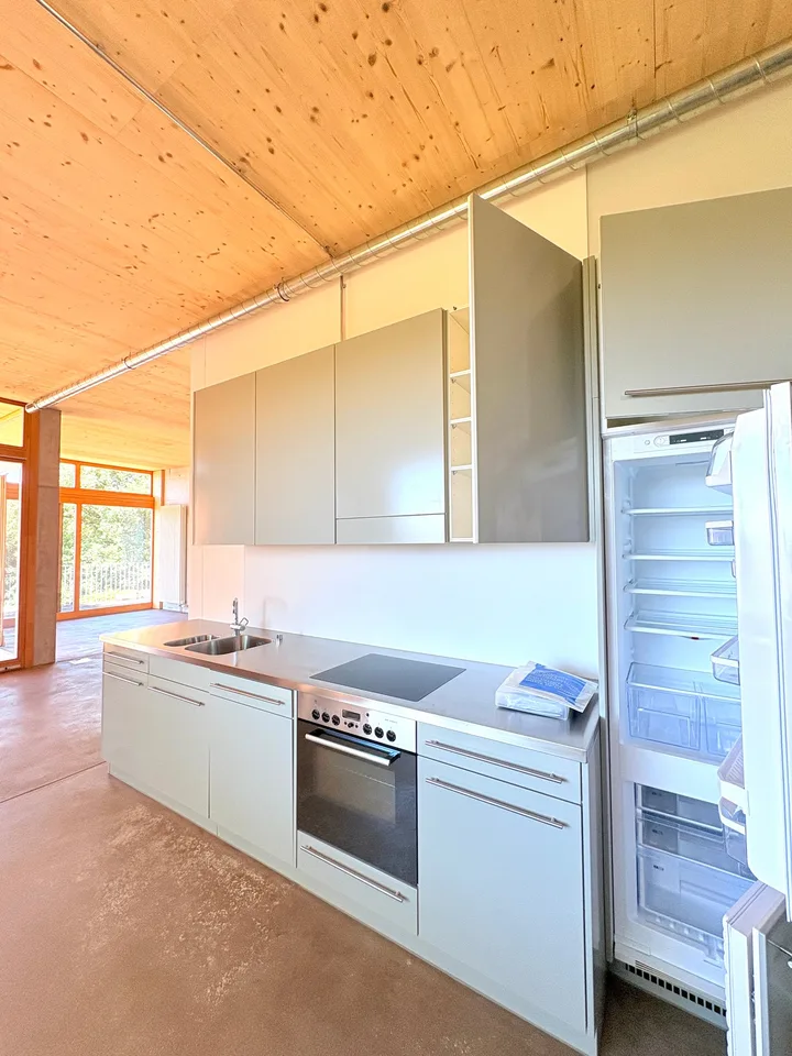 Echtes, originelles Eckloft (126m2) an erhöhter Lage nahe Bern