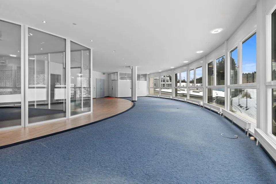Modernes Büro im steuergünstigen Schindellegi