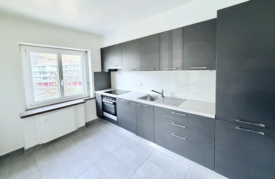 Idéalement situé ! Appartement de 3.0 pièces avec balcon