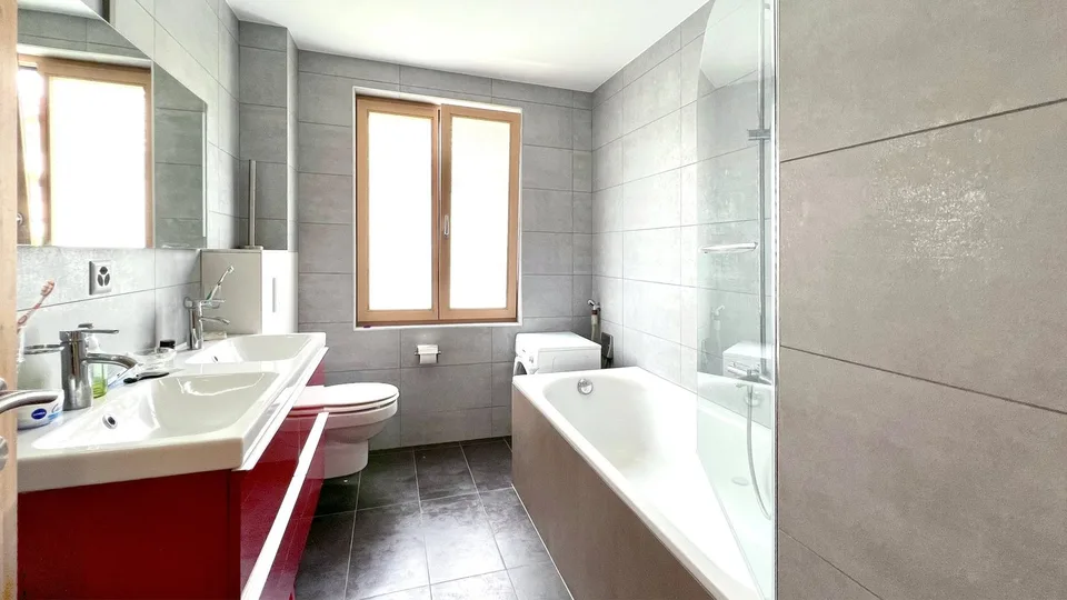 Haus mit Vermietungspotenzial zu verkaufen – Foto 7 von 11