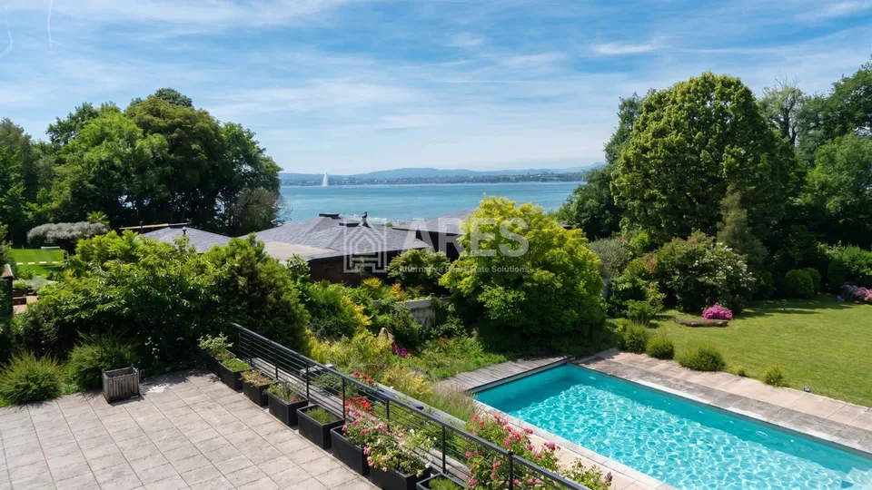Villa in posizione tranquilla con vista lago