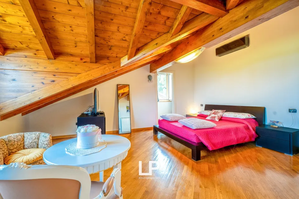 Wohnung Ranco – Foto 24 von 28