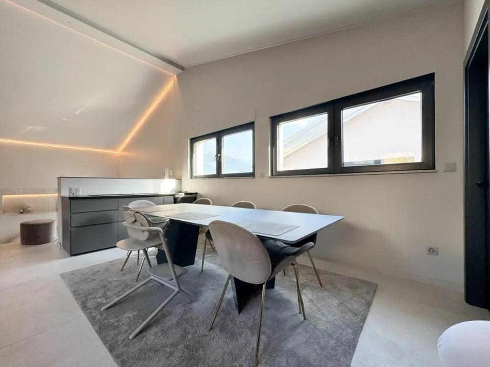 Angrenzende 4-Zimmer-Villa in St-Séverin – Foto 8 von 21