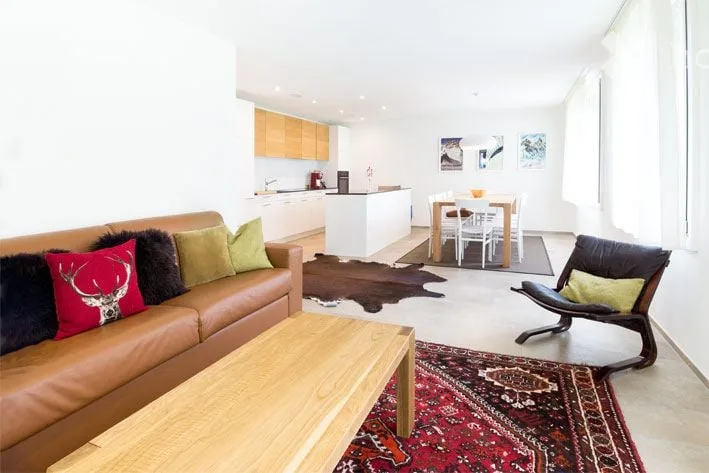 Appartement 4½ pièces avec jardin privé de 227 m² — Vue sur la nature Realp UR