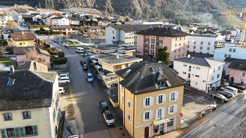 À VENDRE ! Immeuble de rendement, à Riddes