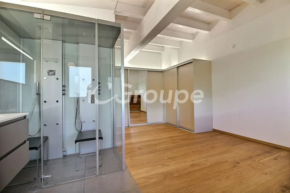 Splendido appartamento attico di 4.5 locali di 217 m2 – foto 9 di 13