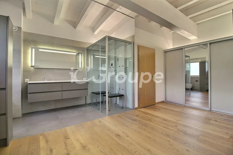 Splendido appartamento attico di 4.5 locali di 217 m2 – foto 10 di 13