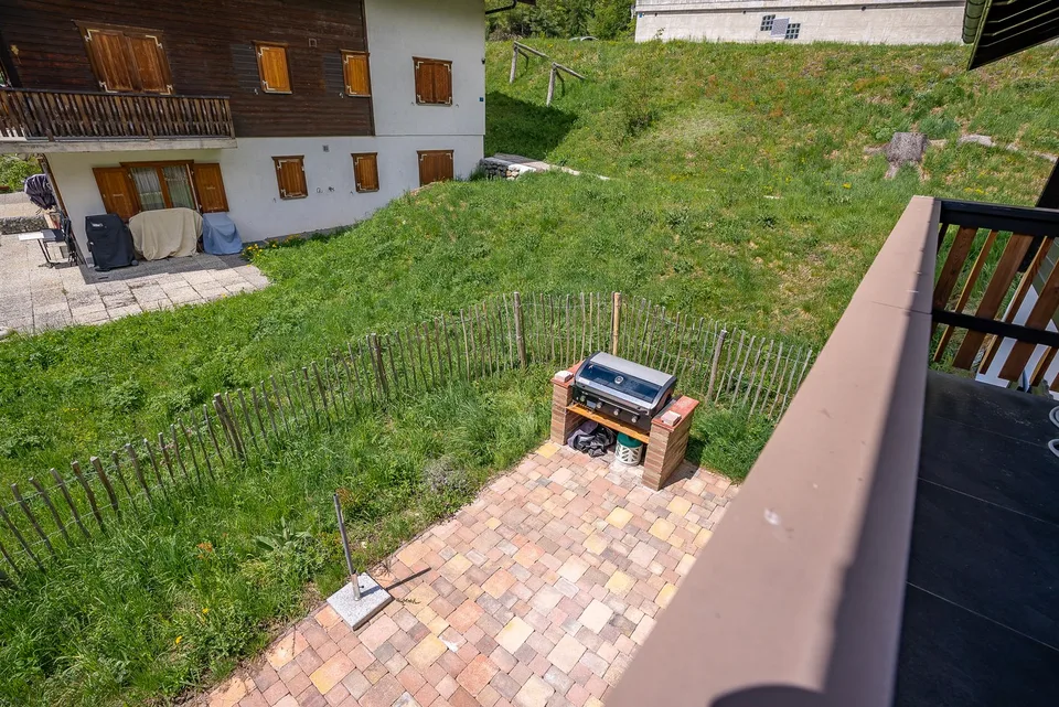 Hochwertig renoviertes Chalet mit Wellnessbereich, Weisshornblick und etabliertem Vermietungskonzept – Foto 13 von 30