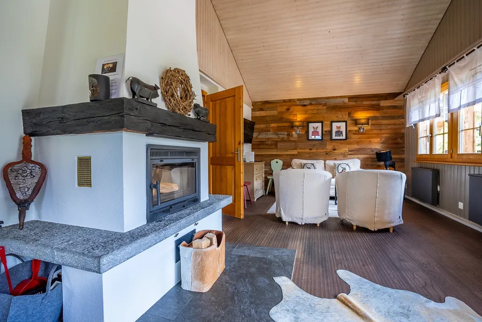 Hochwertig renoviertes Chalet mit Wellnessbereich, Weisshornblick und etabliertem Vermietungskonzept – Foto 26 von 30