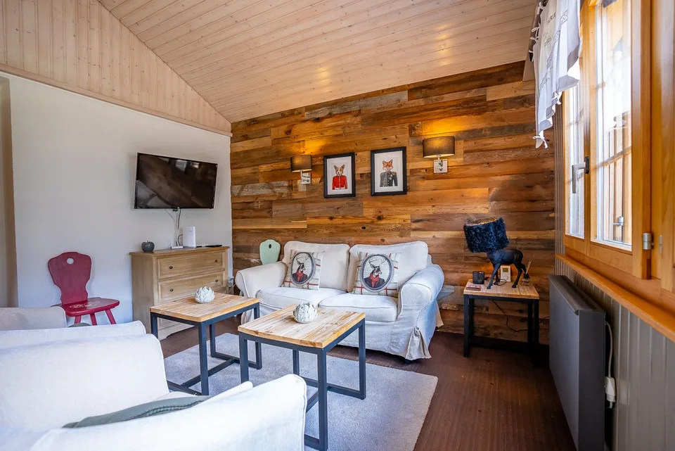 Hochwertig renoviertes Chalet mit Wellnessbereich, Weisshornblick und etabliertem Vermietungskonzept – Foto 29 von 30