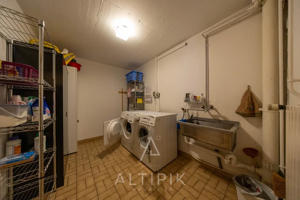 Local transformable en appartement - Résidence principale