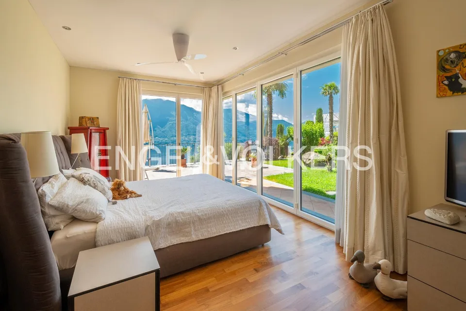 Seeblick pur, exklusive Villa mit Pool und Panorama (43) – Foto 10 von 13