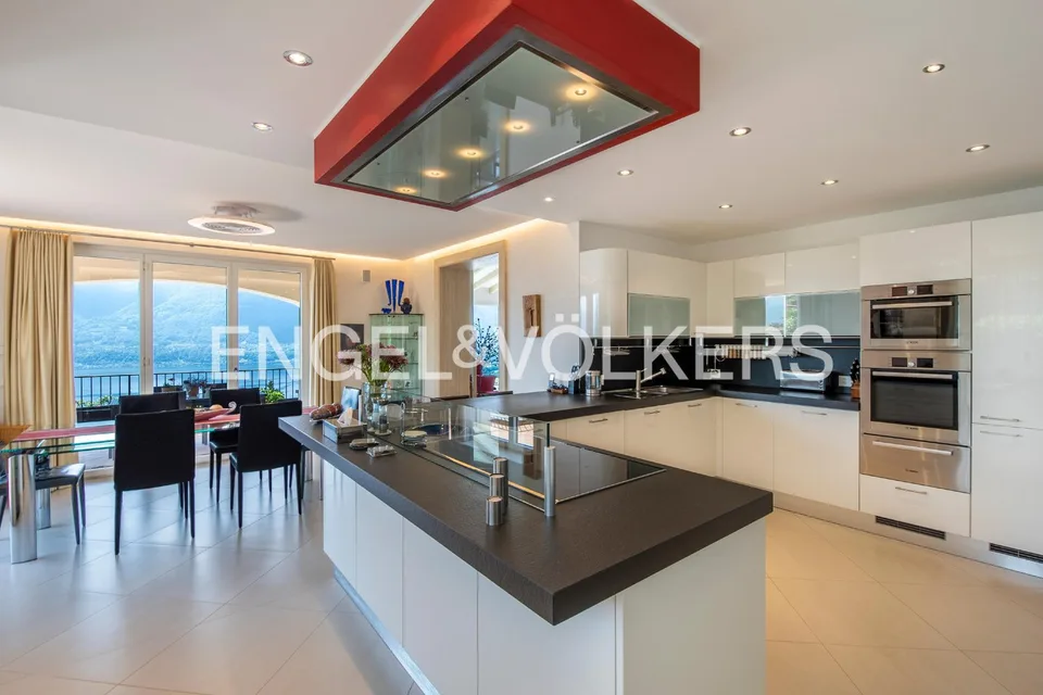 Seeblick pur, exklusive Villa mit Pool und Panorama (43) – Foto 6 von 13