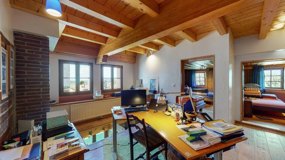 Charakter und Authentizität! Wunderschöne renovierte Farm mit 2 Wohnungen – Foto 10 von 13