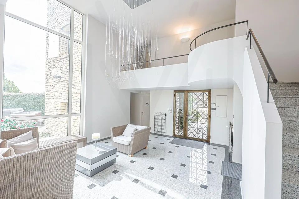 Villa von Ausnahme in Gordes, vereint provenzalischen Charme und zeitgenössische Architektur – Foto 6 von 13