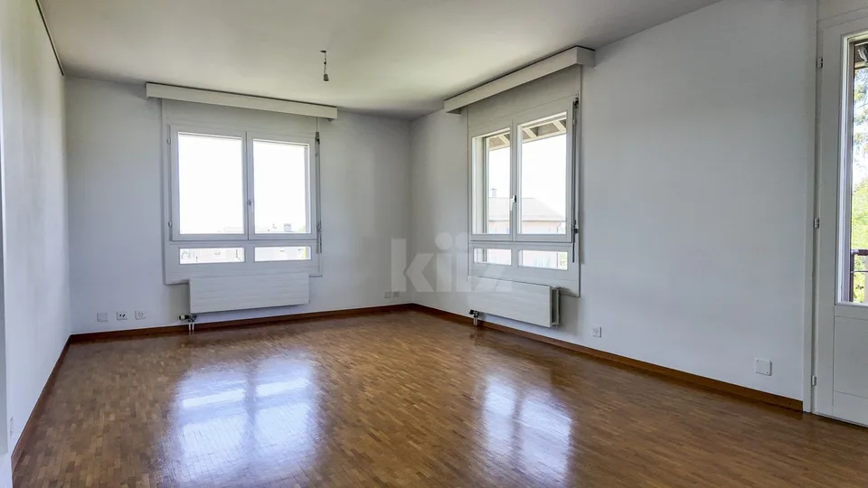 Charmantes Wohnung mit zwei Balkonen