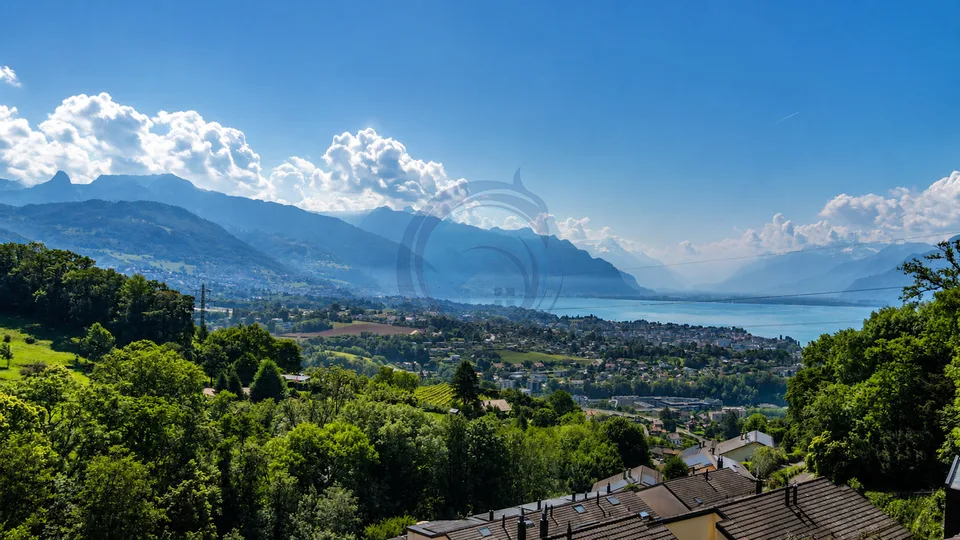 JOLIE VILLA CONTIGUË DE 6.5 PIÈCES AVEC VUE SUR LE LAC