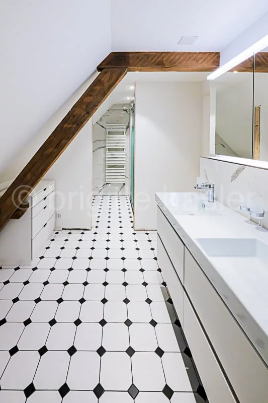 Modernisiertes 8-Zimmer-Eckeinfamilienhaus an zentraler Wohnlage im St. Alban-Quartier – Foto 13 von 14