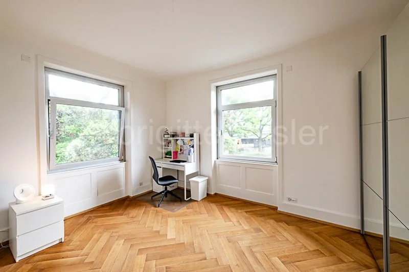Modernisiertes 8-Zimmer-Eckeinfamilienhaus an zentraler Wohnlage im St. Alban-Quartier – Foto 8 von 14