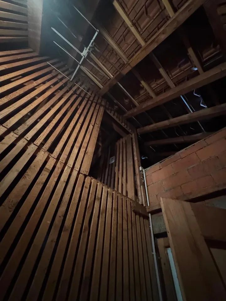 À vendre ? Combles 40 m² à Bulle avec potentiel 3,5?p unique