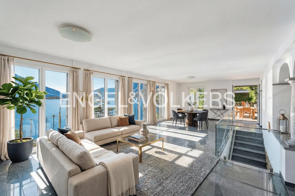 Casa con potenziale & terreno privato sul lago (34)