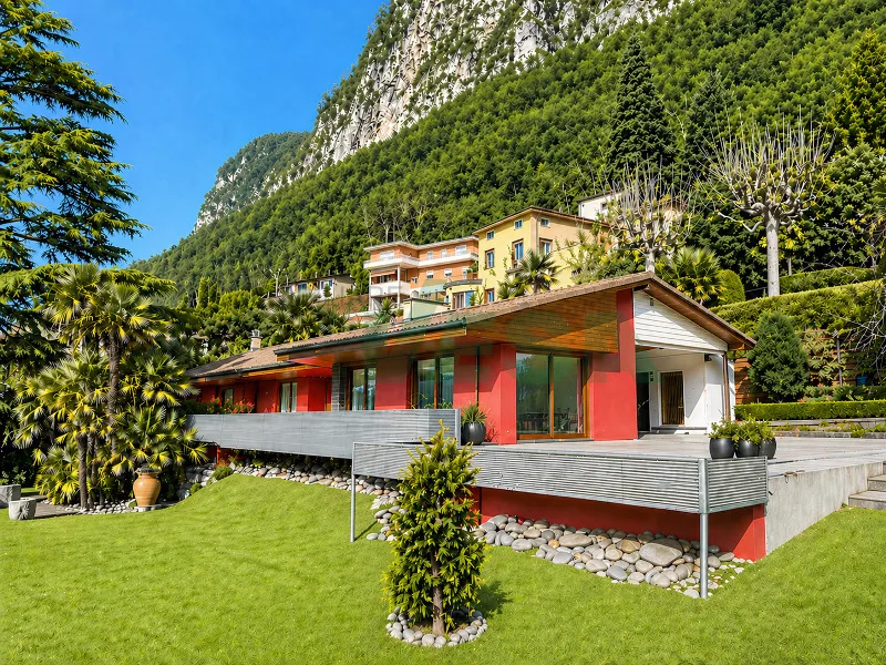 Interessante grande terreno pianeggiante con molto potenziale
