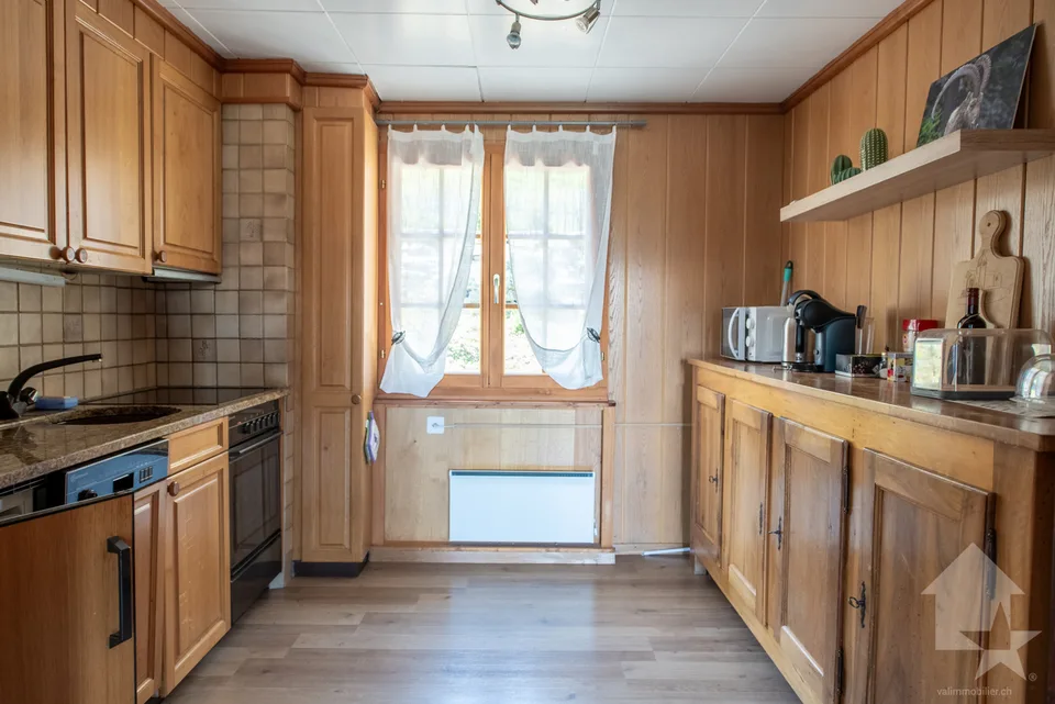 Charmant chalet de 2 appartements + dépendance, belle situation – Foto 7 von 13