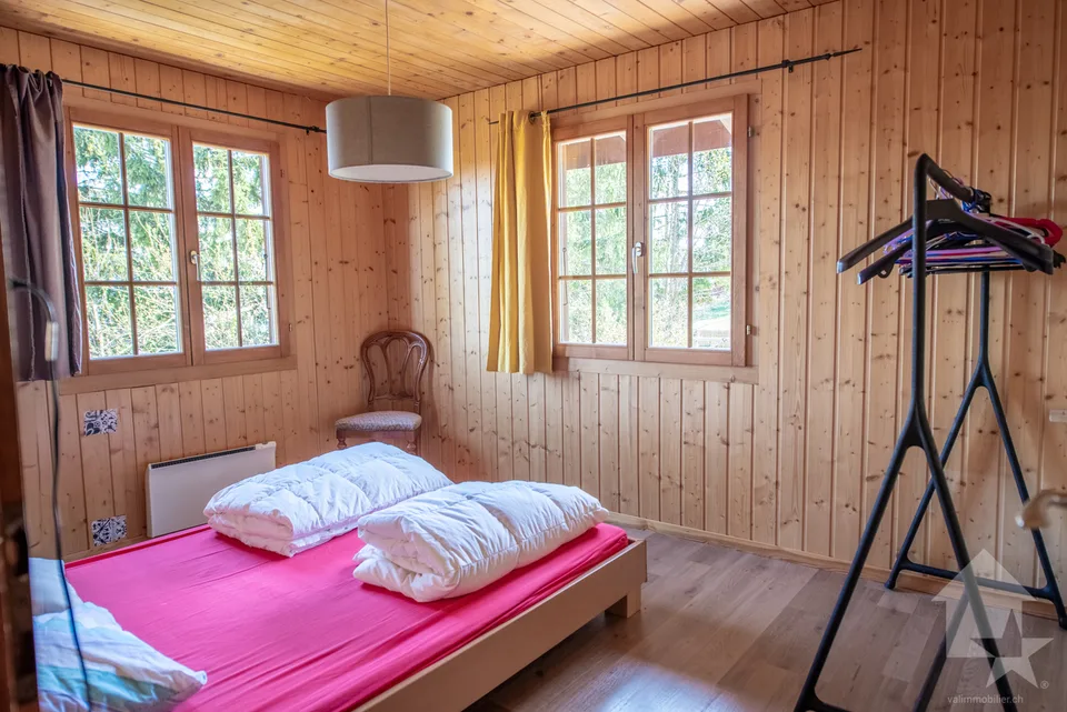 Charmant chalet de 2 appartements + dépendance, belle situation – Foto 8 von 13