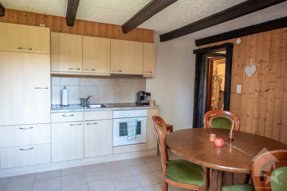 Charmant chalet de 2 appartements + dépendance, belle situation – Foto 11 von 13